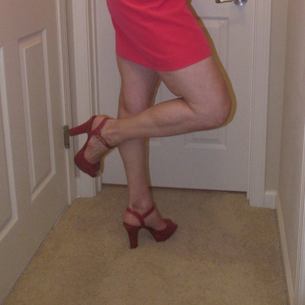 SERGIO ROSSI- Raspberry Patent, Peeptoe, Platform Sandals ~ Size 10 - Picture 12 of 13